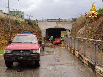 Bomba acqua su Brindisi, sindaco: “Uscite solo se necessario” – Video