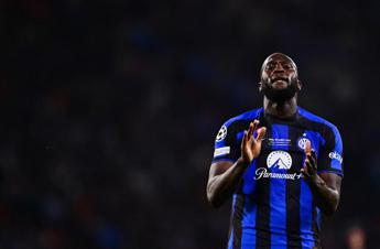 Lukaku e un altro errore incredibile, Inter sconfitta in finale