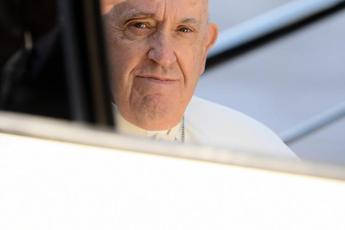 Papa Francesco lascia il Gemelli, domani dimissioni da ospedale