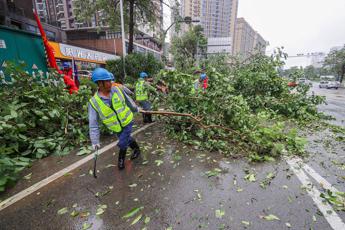 Cina, allarme rosso per tifone Doksuri: oltre 20mila evacuati