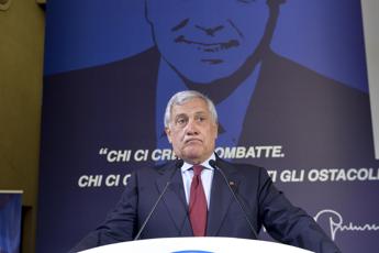 Forza Italia, due le lettere della famiglia Berlusconi a Tajani