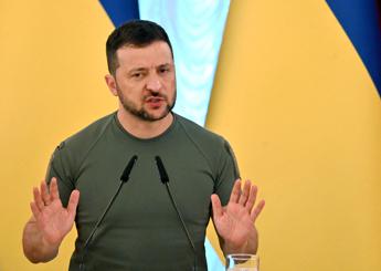 Nato, Zelensky: “Ucraina di fatto già nell’Alleanza”