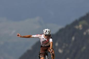 Tour de France 2023, Felix Gall vince la 17esima tappa