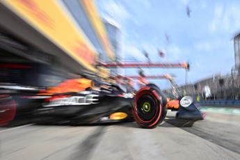 Gp Monza, Verstappen leader prime prove libere e Ferrari ok