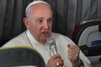 Papa Francesco: “Nel Nord Africa ci sono lager, criminale sfruttamento dei migranti”