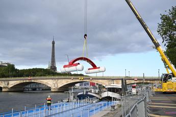 Parigi 2024, Senna troppo inquinata: saltano gare preolimpiche di nuoto
