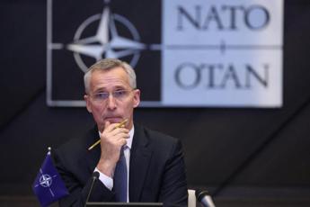 Stoltenberg, Ucraina e armi Nato contro Russia: cosa dice l’Italia