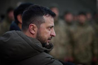 Ucraina, Zelensky: “Oggi news importanti”. Russia: altri 130mila soldati
