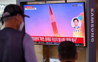 Corea del Nord, lanciati due missili a corto raggio verso Mar del Giappone
