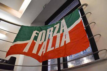Forza Italia, al B day di Paestum si rimette mano a statuto