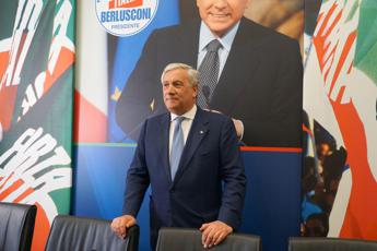 Forza Italia si ‘allarga’ in provincia di Roma, Tajani: “Avanti su fisco e giustizia”
