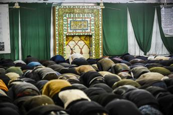 Islam, pdl Lega per Albo imam: predicazioni solo in italiano e controlli Viminale