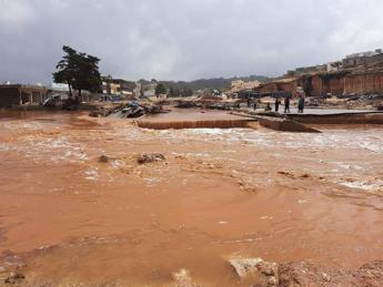 Libia, tempesta e inondazioni: si temono 2.000 morti