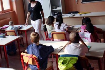 Scuola, Altroconsumo: di 161 euro l’anno spesa per bambino in prima elementare (+4%)