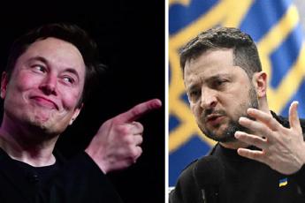 Elon Musk attacca Volodymyr Zelensky: i social insorgono