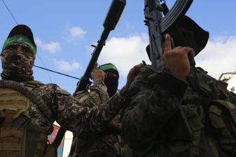 Hamas, una rete di telefoni fissi per pianificare l’attacco contro Israele