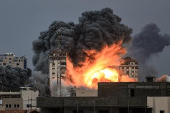 Israele, Hamas minaccia: “La battaglia è ancora all’inizio”