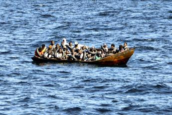 Migranti, Tunisia: “Non siamo gendarmi a difesa dei confini di altri”