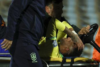 Neymar, infortunio al ginocchio e operazione: lungo stop