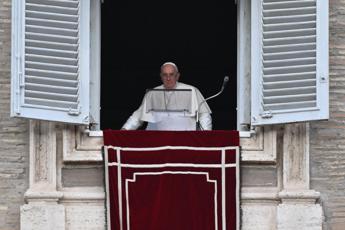 Israele-Hamas, accorato appello del Papa: “Basta, le armi si fermino”