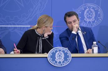 Manovra 2024, verso ritiro tre emendamenti Lega: rumors su telefonata Meloni-Salvini