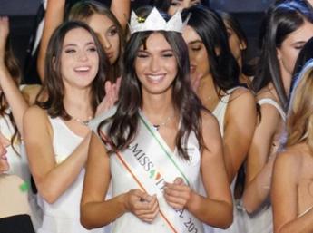 Miss Italia 2023, trionfa la piemontese Francesca Bergesio: “Dedico la vittoria alla mia terra”