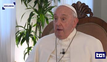 Papa Francesco al Tg1: “La guerra è una sconfitta, servono due Stati”