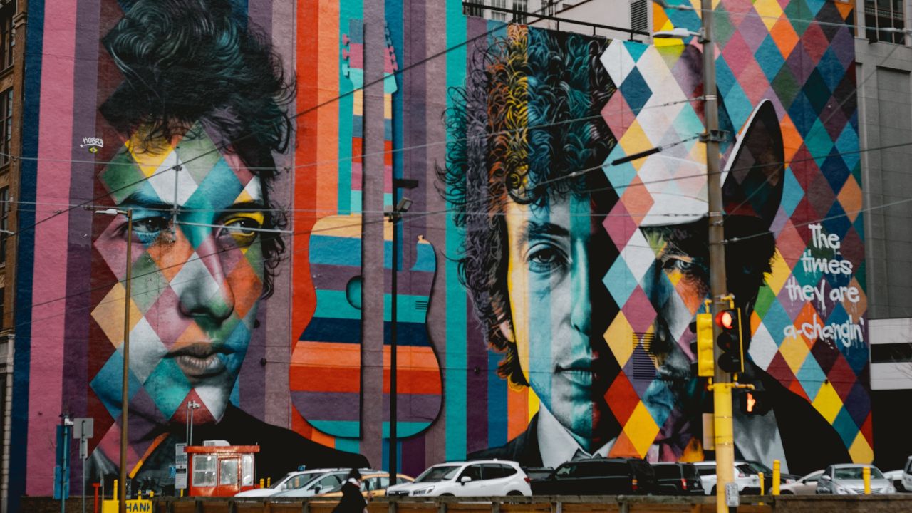 Arte e sostenibilità: dai murales antismog ai concerti, l’ambiente al centro