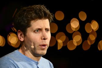 Sam Altman, Microsoft assume ex Ceo di OpenAI: guiderà team su intelligenza artificiale