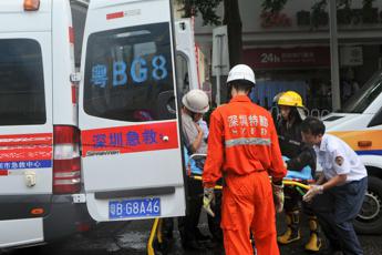 Cina, crolla ponte in autostrada: 11 morti