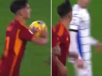 Roma-Atalanta, Dybala e la pallonata a Koopmeiners: cosa è successo