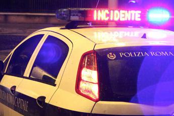 Roma, incidente sulla Cristoforo Colombo: morto 26enne