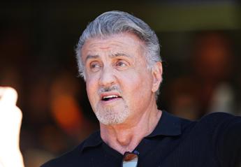 Stallone ricorda Weathers: “Senza di lui non avrei potuto fare Rocky”