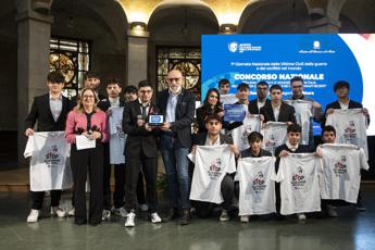 Vittime civili di guerra, premiazione dei vincitori del concorso per le scuole organizzato da Anvcg e Min. Istruzione