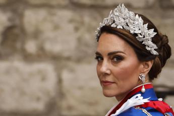 Kate Middleton “più popolare di Diana perché rifiuta il ruolo di vittima”