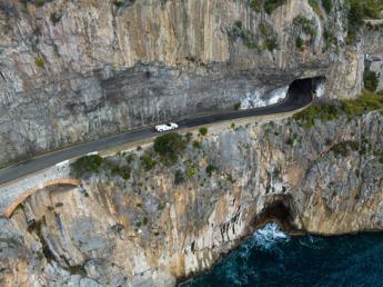 Automobilismo: Sorrento Roads by 1000 Miglia 2024 ai nastri di partenza