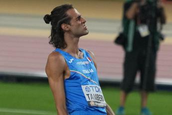 Gianmarco Tamberi portabandiera Italia a Parigi 2024, chi è il campione di atletica