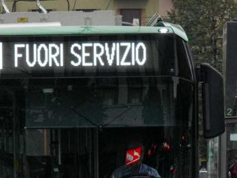 Sciopero nazionale mezzi, bus e metro oggi a rischio: cosa succede a Roma e Milano