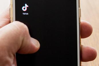 TikTok rischia di scomparire dai telefoni americani. Il divieto di nuovo al Congresso