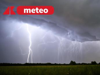 1 Maggio, inizio tra temporali e maltempo: le previsioni meteo di oggi
