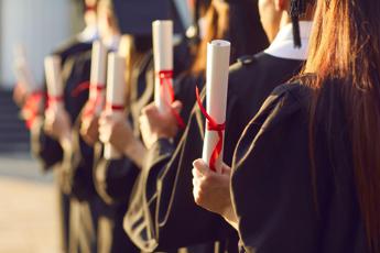 Crescono laureati Stem, ma solo per 14 donne su mille indirizzi scientifici e tecnologici