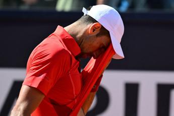 Djokovic k.o. a Roma, eliminato al terzo turno degli Internazionali d’Italia