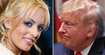 Donald Trump, la testimonianza di Stormy Daniels: “Sesso con lui, vergogna per non averlo fermato”