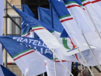 Europee 2024, Fratelli d’Italia al 27,5% e Pd al 20,5%: il sondaggio