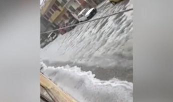 Grandinata a Nardò, la strada è un fiume di ghiaccio – Video