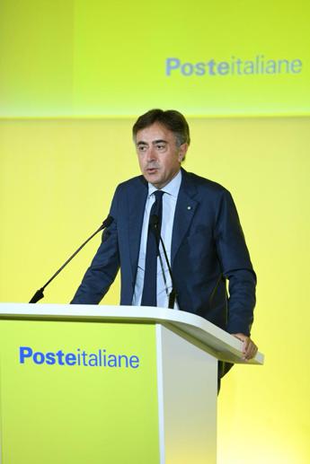 Poste, da luglio servizio passaporti in tutti gli uffici postali d’Italia