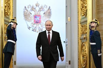 Russia, Putin ha giurato: ufficialmente presidente per i prossimi 6 anni