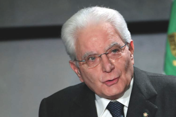 Strage Brescia, Mattarella commemora vittime: applausi in piazza Loggia