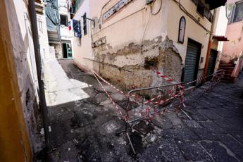 Terremoto Campi Flegrei, scossa 3.4. Oggi vertice a Palazzo Chigi