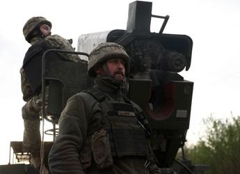 Ucraina, in guerra anche i detenuti: servono soldati contro Russia